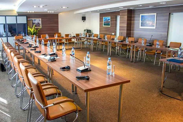 залы для переговоров
