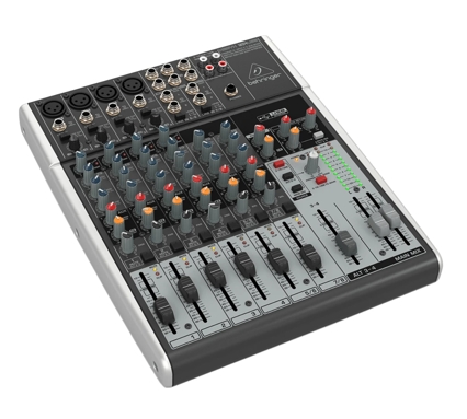 Микшерный пульт Behringer 1204USB 8-канальный